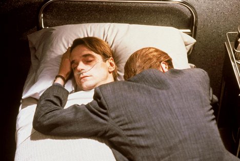 Jeremy Irons - Dead Ringers - Photos