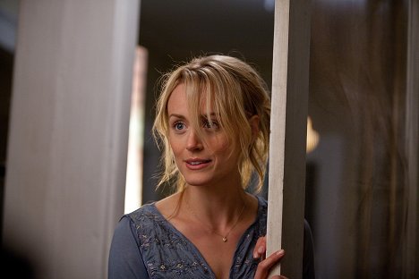 Taylor Schilling - The Lucky One - Photos