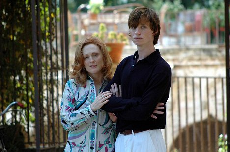 Julianne Moore, Eddie Redmayne - Wilde Unschuld - Savage Grace - Filmfotos