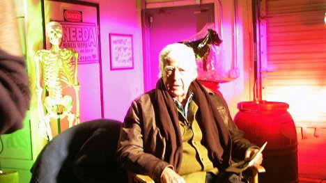 Clu Gulager - More Brains! A Return to the Living Dead - Making of