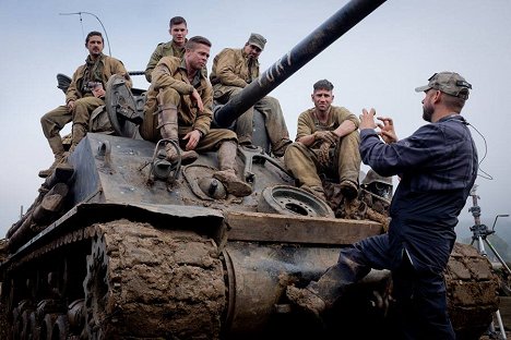 Shia LaBeouf, Logan Lerman, Brad Pitt, Michael Peña, Jon Bernthal - Fury - Kuvat kuvauksista