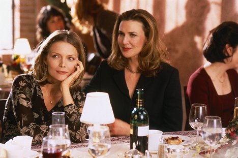 Michelle Pfeiffer, Brenda Strong - The Deep End of the Ocean - Photos