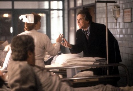 Danny Aiello - Jacob's Ladder - Photos