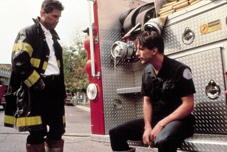 Kurt Russell, William Baldwin - Backdraft - Männer, die durchs Feuer gehen - Filmfotos