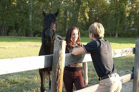 Kacey Rohl - Flicka: Country Pride - Photos