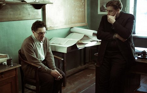 Sergey Makovetskiy, Rustem Yuskaev - Žizň i suďba - Filmfotos