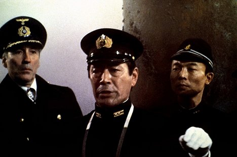 Christopher Lee, Toširó Mifune - 1941 - Z filmu