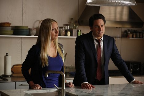 Hope Davis, Scott Cohen - Allegiance - Surreptitious Entry - Photos