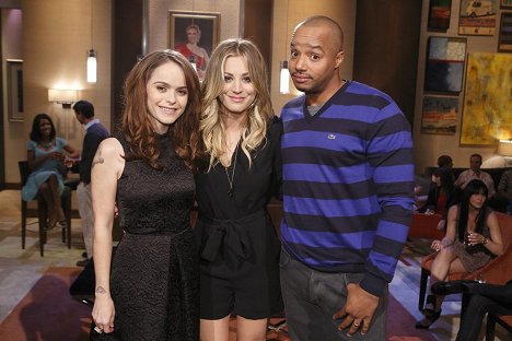 Taryn Manning, Kaley Cuoco, Donald Faison - Hollywood Game Night - Making of