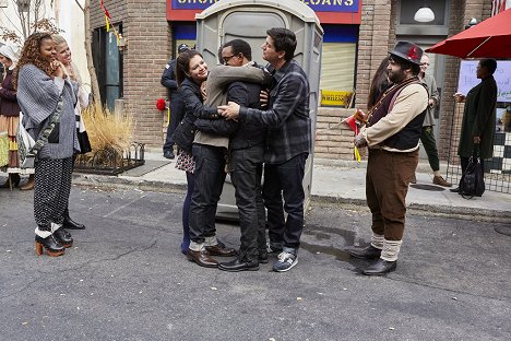 Tymberlee Hill, Sarah Wright, Casey Wilson, Tim Meadows, Ken Marino, John Gemberling