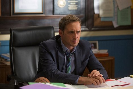 Josh Lucas - The Mysteries of Laura - The Mystery of the Exsanguinated Ex - De filmes