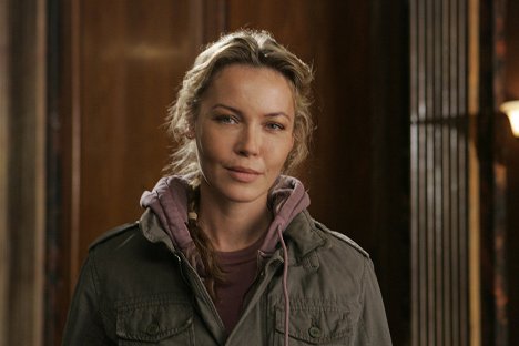 Connie Nielsen - Law & Order: Special Victims Unit - Clock - Making of