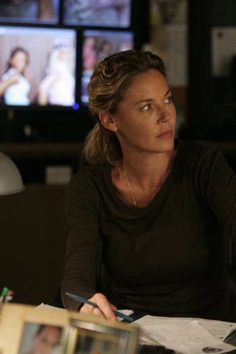 Connie Nielsen - Law & Order: Special Victims Unit - Underbelly - Photos