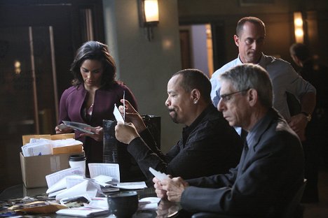 Ice-T, Richard Belzer - Law & Order: Special Victims Unit - Wet - Photos