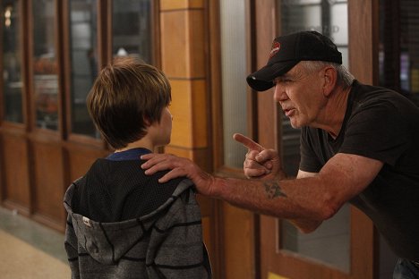 R. Lee Ermey - Law & Order: Special Victims Unit - Trophy - Photos