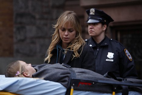 Taryn Manning - Law & Order: Special Victims Unit - Possessed - Photos