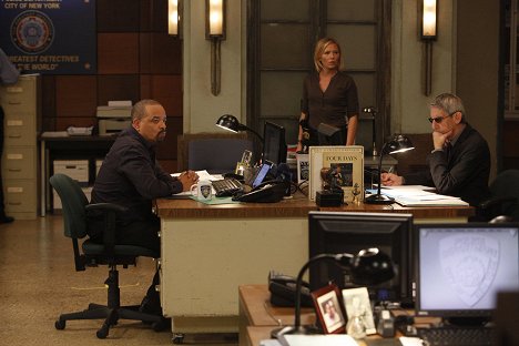 Ice-T, Kelli Giddish, Richard Belzer - Law & Order: Special Victims Unit - Scorched Earth - Photos