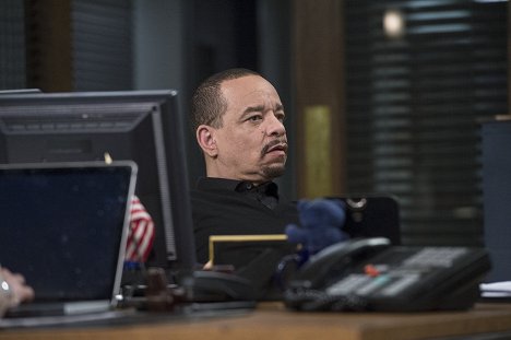 Ice-T - Zákon a pořádek: Útvar pro zvláštní oběti - Říjnové překvapení - Z filmu