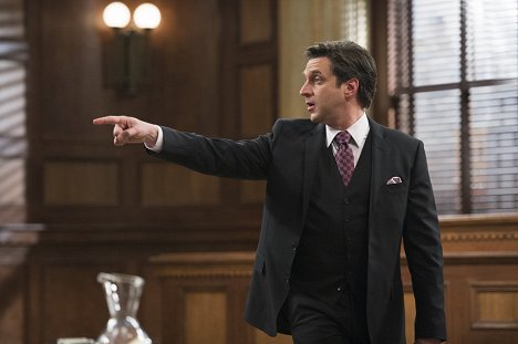 Raúl Esparza - Law & Order: Special Victims Unit - Comic Perversion - Photos