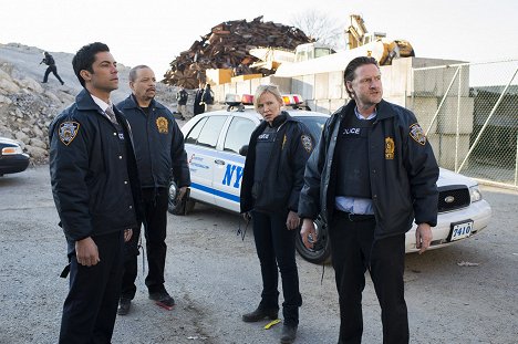Danny Pino, Ice-T, Kelli Giddish, Donal Logue - Law & Order: Special Victims Unit - Beast's Obsession - Photos