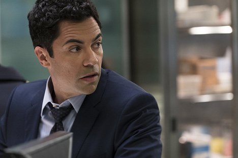 Danny Pino - Zákon a pořádek: Útvar pro zvláštní oběti - Glasgowmanův hněv - Z filmu