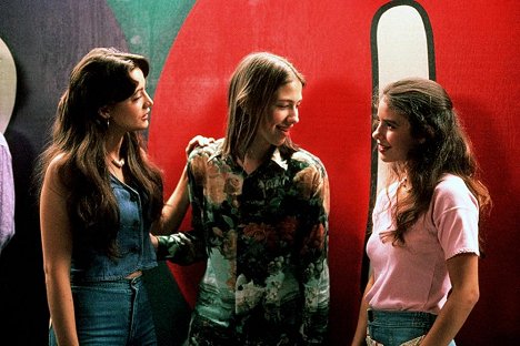 Michelle Burke, Wiley Wiggins, Christin Hinojosa - Dazed and Confused - Photos