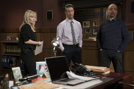 Kelli Giddish, Peter Scanavino, Ice-T - Law & Order: Special Victims Unit - Pattern Seventeen - Photos
