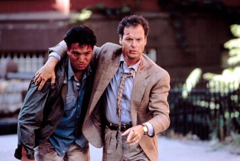 Benjamin Bratt, Michael Keaton - Un buen policía - De la película