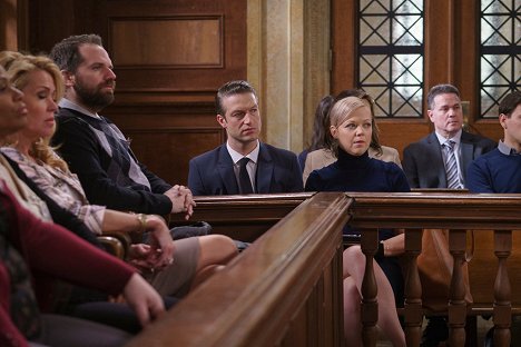 Peter Scanavino, Emily Bergl - Law & Order: Special Victims Unit - Sein letzter Wille - Filmfotos