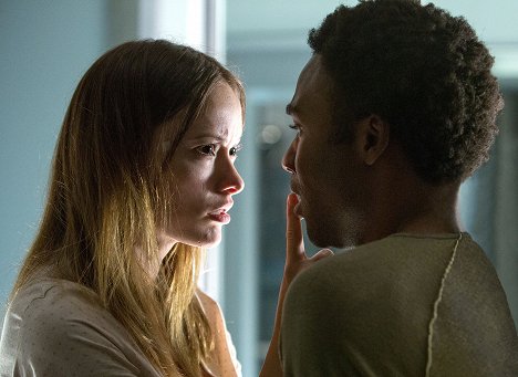 Olivia Wilde, Donald Glover - The Lazarus Effect - Photos