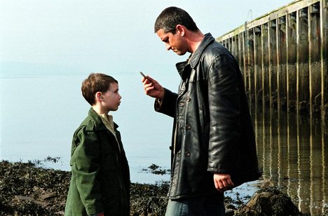 Jack McElhone, Gerard Butler - Dear Frankie - Filmfotók