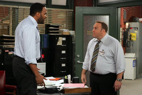 Victor Williams, Kevin James - The King of Queens - Photos