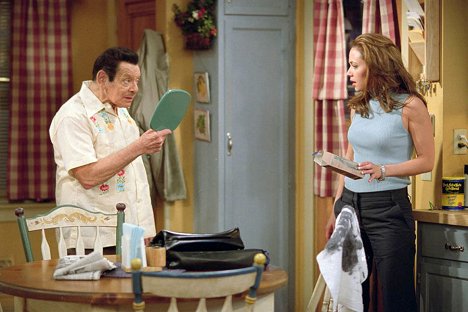 Jerry Stiller, Leah Remini - The King of Queens - Photos