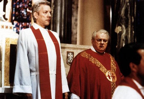Donald Sutherland, Charles Durning - The Rosary Murders - Photos