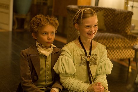 Aaron Michael Drozin, Elle Fanning - The Nutcracker: The Untold Story - Photos