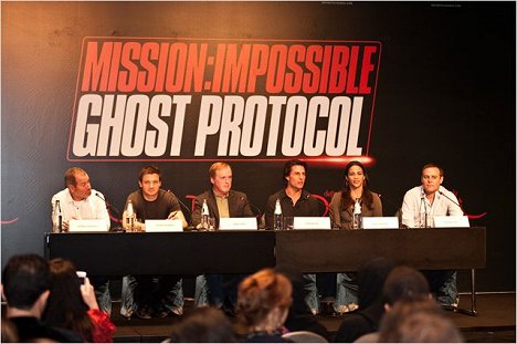 Jeffrey Chernov, Jeremy Renner, Brad Bird, Tom Cruise, Paula Patton, Bryan Burk - Mission: Impossible - Ghost Protocol - Z akcí