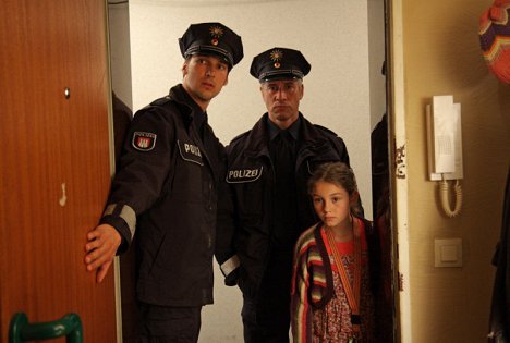 Florian David Fitz, Ralph Herforth, Valeria Eisenbart - Nachtschicht - Wir sind die Polizei - Filmfotók
