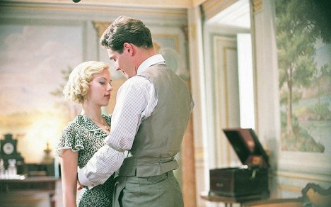 Scarlett Johansson, Mark Umbers - A Good Woman - De filmagens