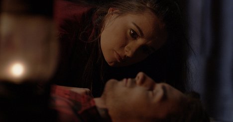 Diana Angelson, Teo Celigo - Dracula - Die Rückkehr des Pfählers - Filmfotos