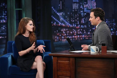 Kristen Stewart, Jimmy Fallon - Late Night with Jimmy Fallon - Filmfotók