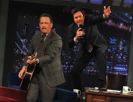 Tom Hanks, Jimmy Fallon - Late Night with Jimmy Fallon - Filmfotos