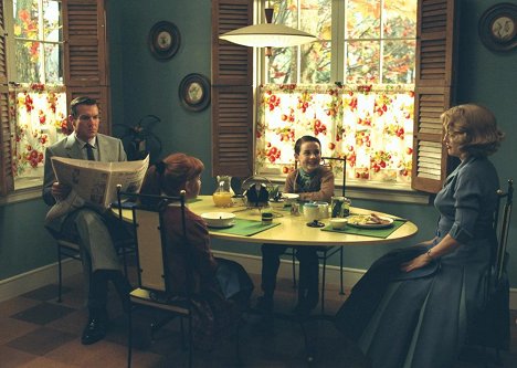 Dennis Quaid, Ryan Ward, Julianne Moore - Far from Heaven - Photos