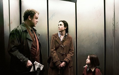 John C. Reilly, Jennifer Connelly, Ariel Gade - Dark Water - Photos