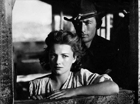 Anne Baxter, Gregory Peck - Yellow Sky - Photos