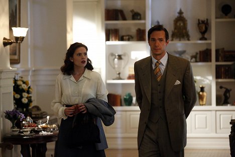 Hayley Atwell, James D'Arcy - Agent Carter - Most a tunel - Z filmu