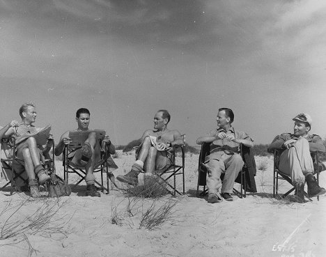 John Mills, Anthony Quayle, Harry Andrews - Le Désert de la peur - Tournage