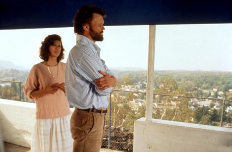 JoBeth Williams, Kris Kristofferson - Welcome Home - Van film