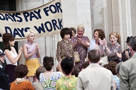 Andrea Riseborough, Jaime Winstone, Sally Hawkins, Geraldine James - Made in Dagenham - Van film