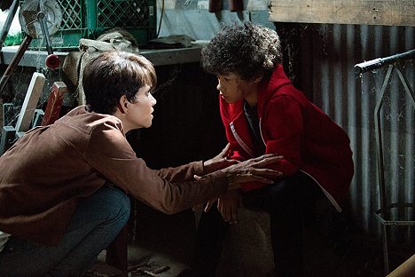 Halle Berry, Shannon Brown - Extant - Before the Blood - Photos