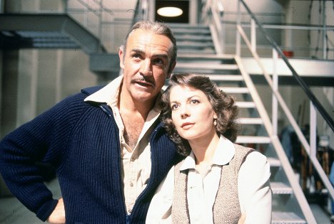 Sean Connery, Natalie Wood - Meteor - Photos